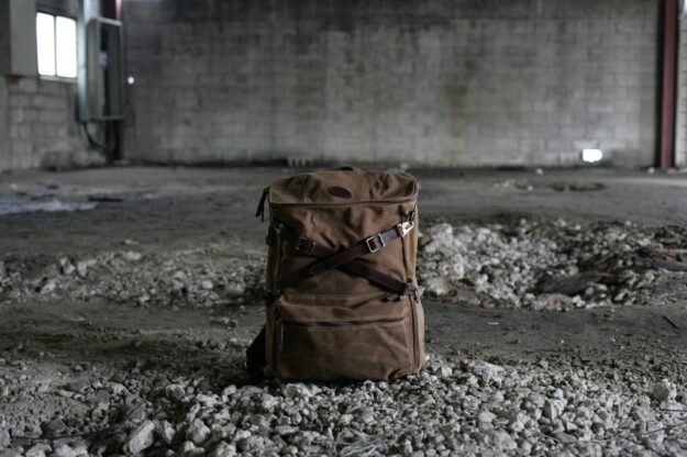 Builford waxed canvas backpack for mens in 30s 40s (7)